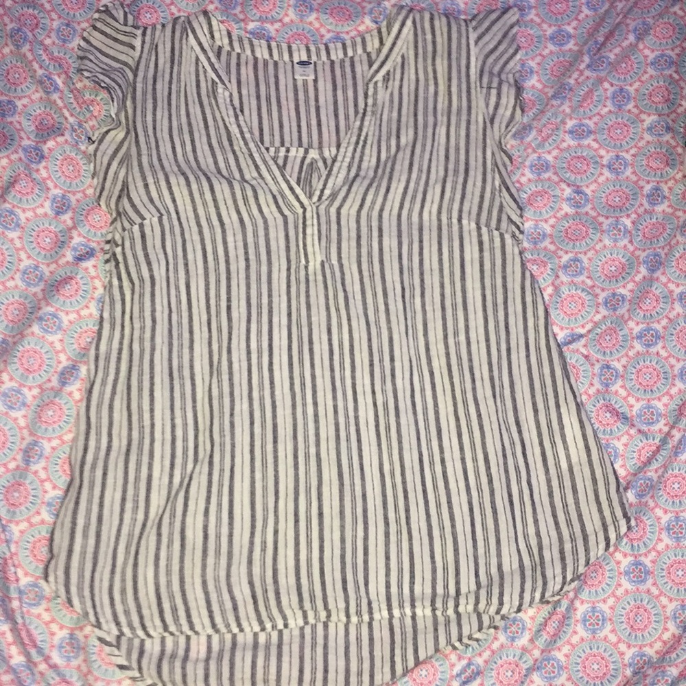 Old navy stripped shirt